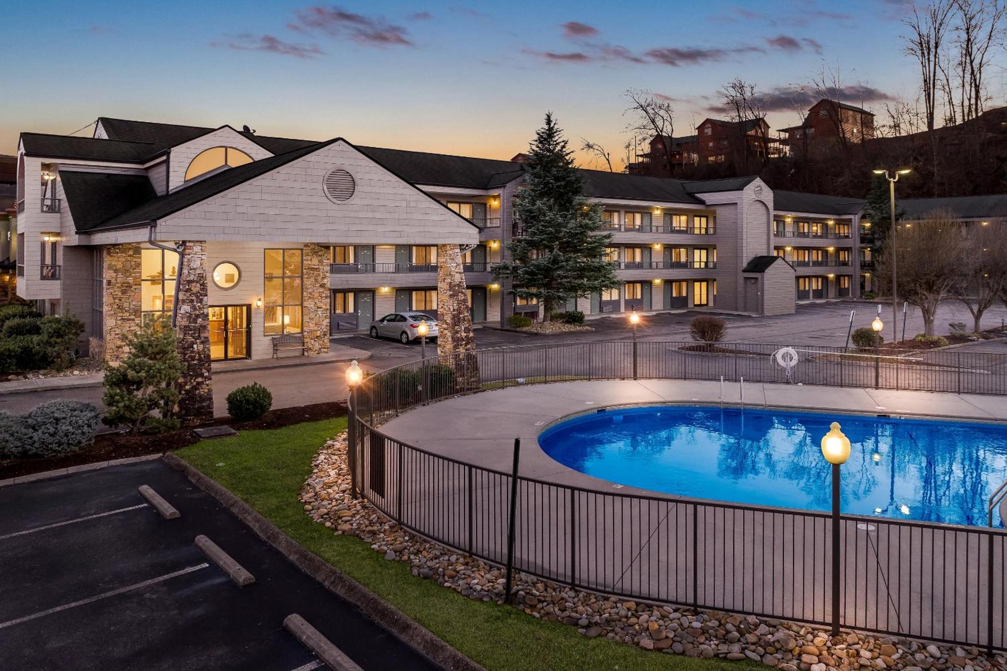 Quality Inn & Suites At Dollywood Lane Pigeon Forge Buitenkant foto