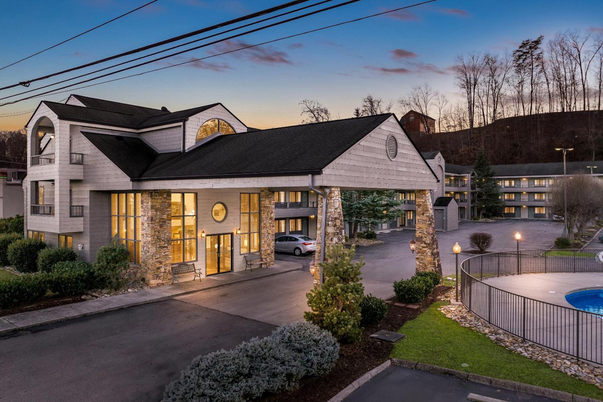 Quality Inn & Suites At Dollywood Lane Pigeon Forge Buitenkant foto
