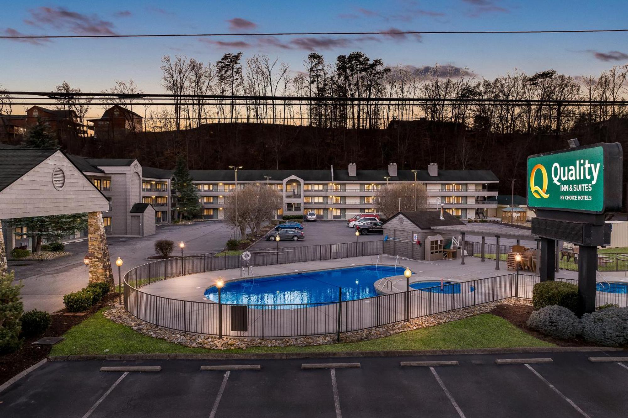 Quality Inn & Suites At Dollywood Lane Pigeon Forge Buitenkant foto